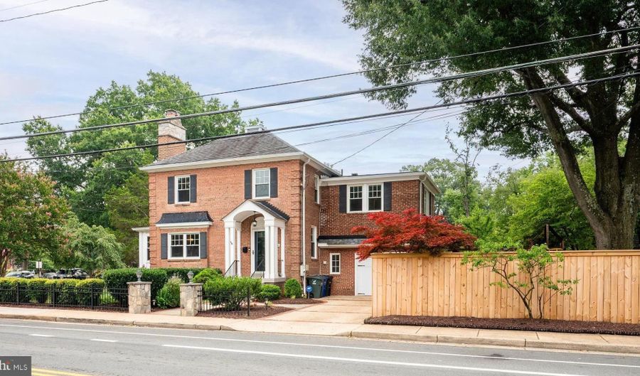 3200 2ND St S, Arlington, VA 22204 - 4 Beds, 4 Bath