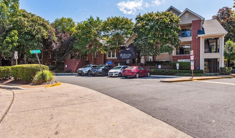 3313 WYNDHAM Cir #2216, Alexandria, VA 22302 - 1 Beds, 1 Bath