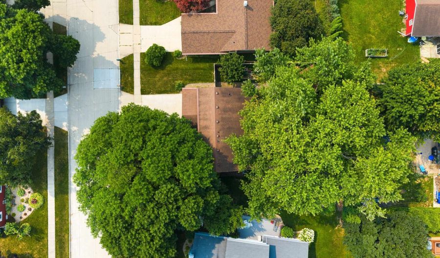 3547 N WINDWARD Ln, Appleton, WI 54911 - 3 Beds, 3 Bath