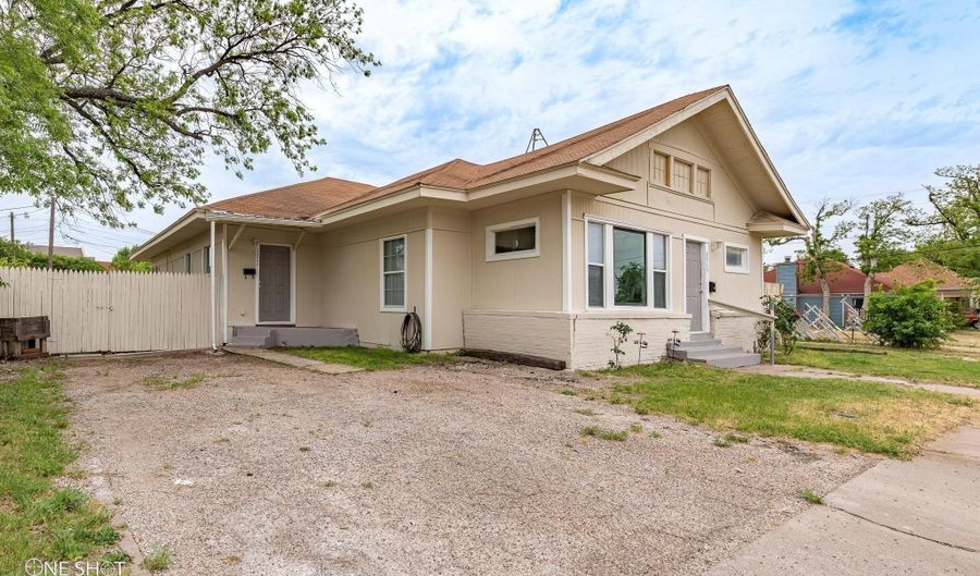1711 N 3rd St, Abilene, TX 79603 - 3 Beds, 3 Bath