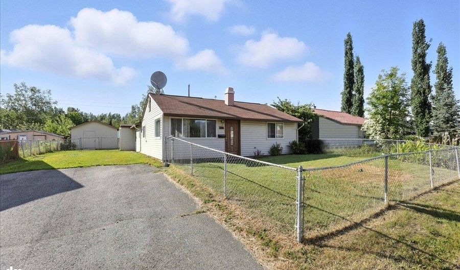 1702 Nunaka Dr, Anchorage, AK 99504 - 4 Beds, 2 Bath