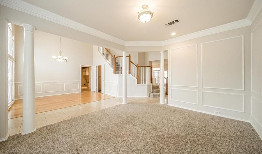 301 Fountain Gate Dr, Allen, TX 75002 - 5 Beds, 3 Bath