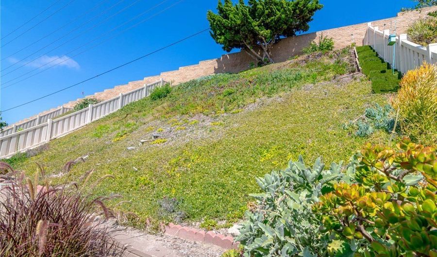 3524 Sky Haven Ln, Oceanside, CA 92056 - 3 Beds, 2 Bath