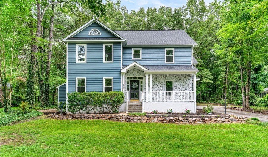 14270 Country Club Dr, Ashland, VA 23005 - 4 Beds, 3 Bath