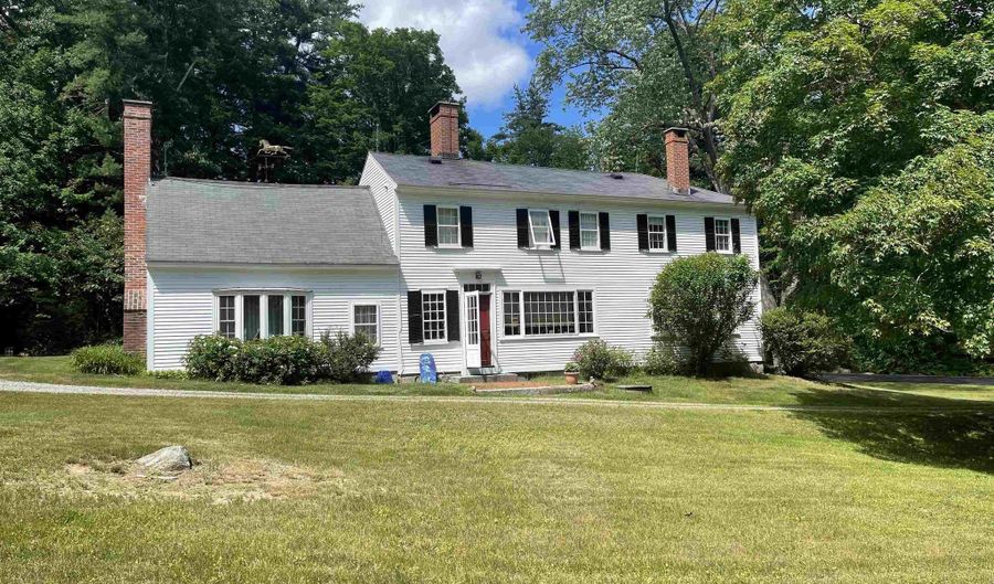 110 Pickpocket Rd, Brentwood, NH 03833 - 3 Beds, 3 Bath