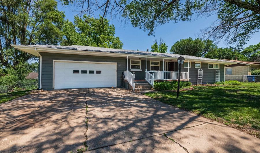 2010 N Cron, Augusta, KS 67010 - 3 Beds, 2 Bath