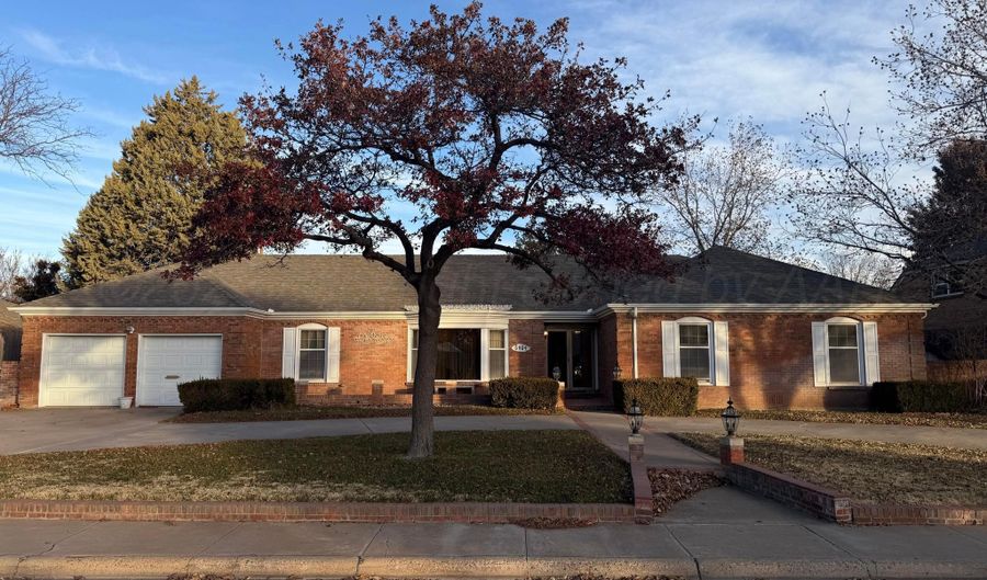 6404 DREYFUSS Rd, Amarillo, TX 79106 - 3 Beds, 2 Bath