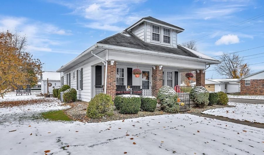 903 Western Ave, Batesville, IN 47006 - 4 Beds, 2 Bath