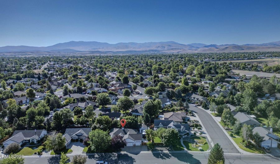 965 Springfield Dr, Gardnerville, NV 89460 - 3 Beds, 3 Bath