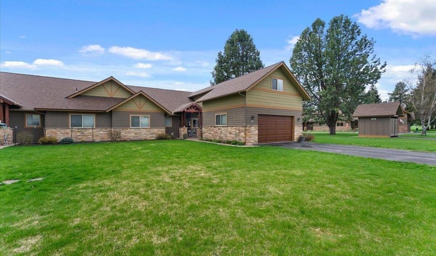 50 Bellflower Ct, Blanchard, ID 83804 - 2 Beds, 4 Bath
