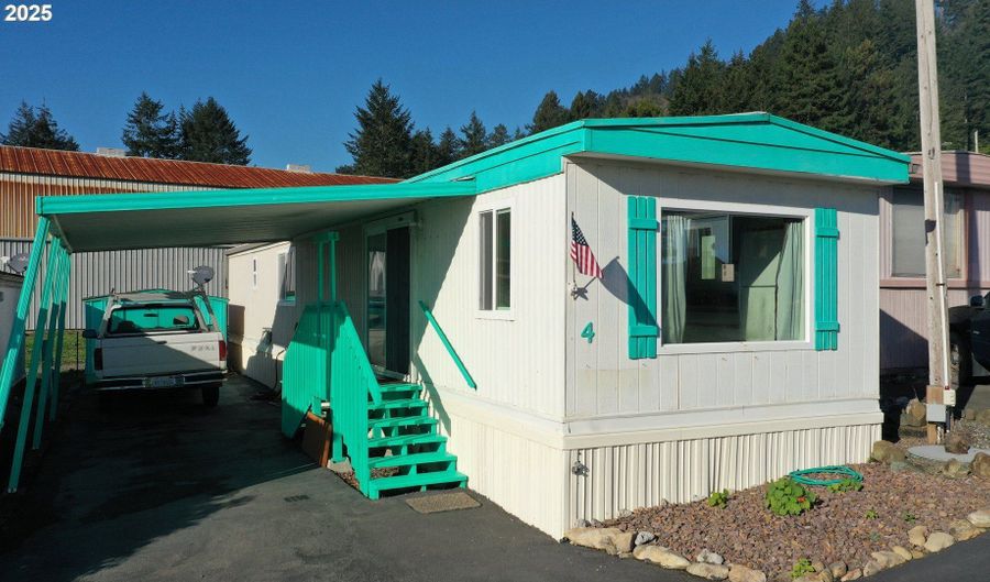 15765 S HIGHWAY 101 4, Brookings, OR 97415 - 2 Beds, 1 Bath