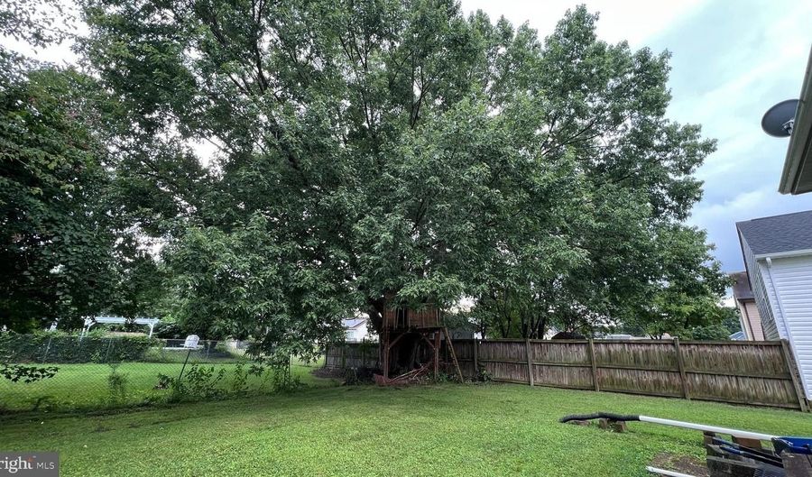 363 STRATFORD Ave, Aberdeen, MD 21001 - 3 Beds, 2 Bath