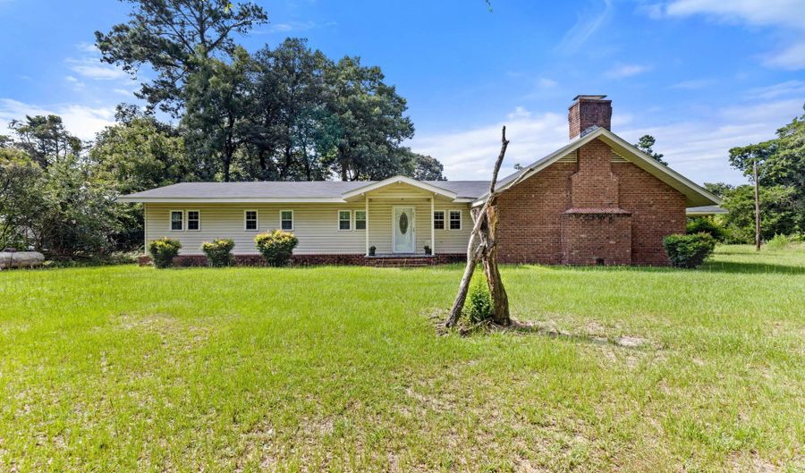 653 Seth Turner Rd, Albertson, NC 28508 - 4 Beds, 4 Bath