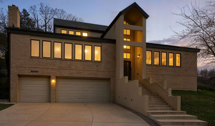 1997 S 800 E, Bountiful, UT 84010 - 4 Beds, 3 Bath