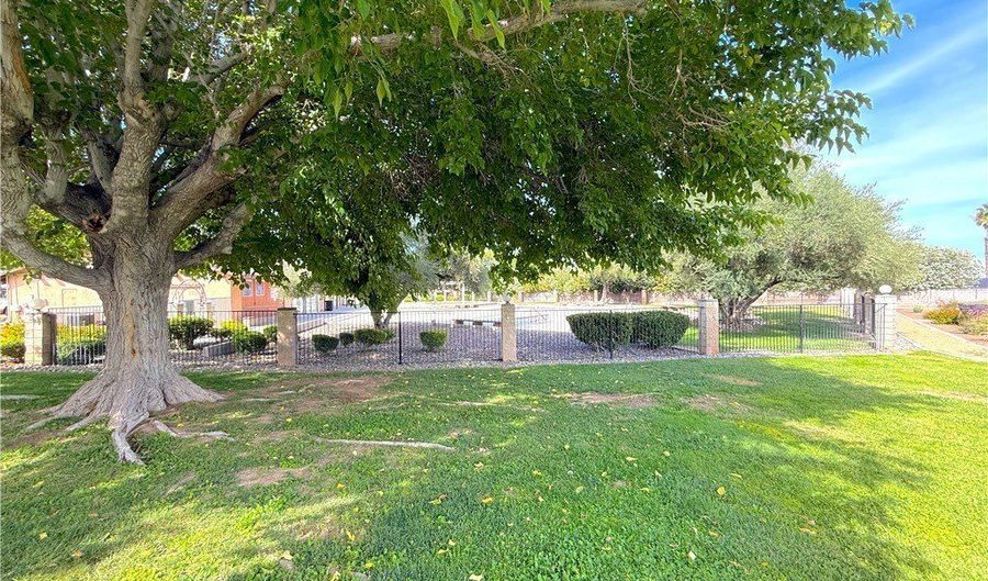 4029 Nightingale Ct, Las Vegas, NV 89107 - 2 Beds, 2 Bath