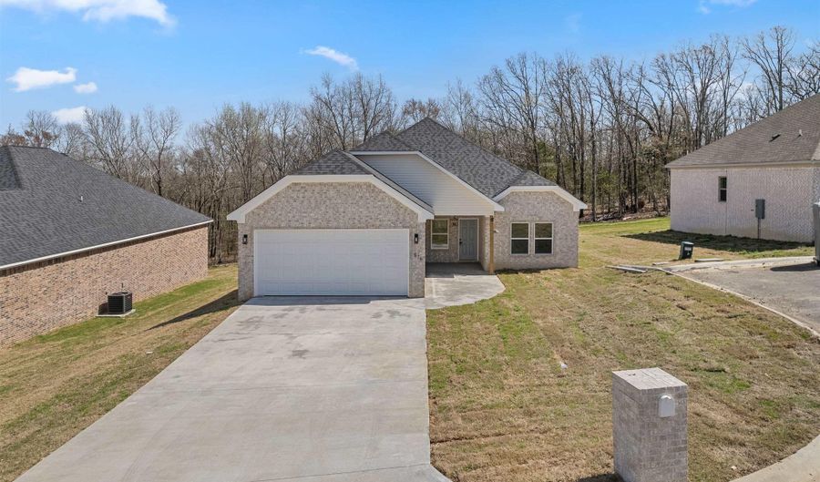 516 Madeleine Cir, Austin, AR 72007 - 4 Beds, 2 Bath