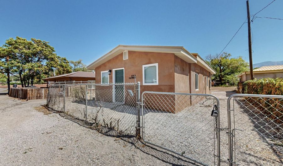 1036 Calle Placitas, Bernalillo, NM 87004 - 2 Beds, 2 Bath