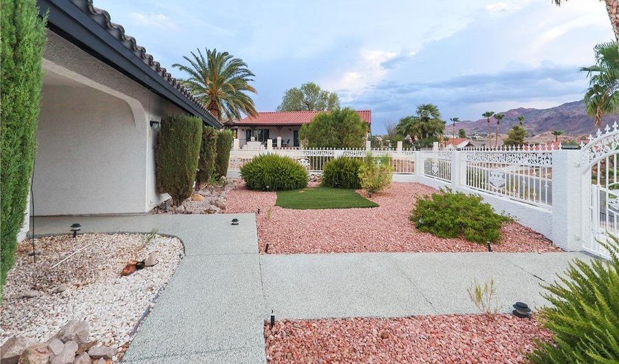 935 Vista Lago Way, Boulder City, NV 89005 - 3 Beds, 3 Bath