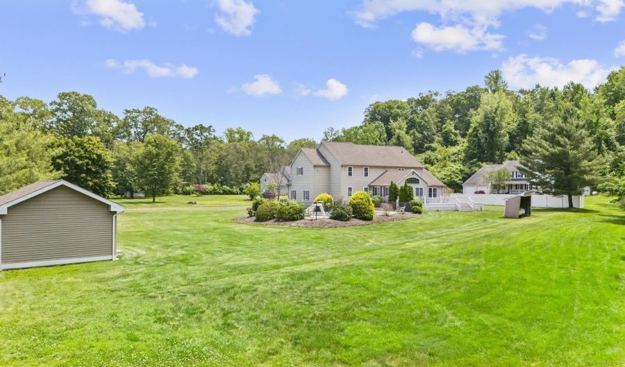 1199 Cornerstone Ct, Cheshire, CT 06410 - 4 Beds, 3 Bath