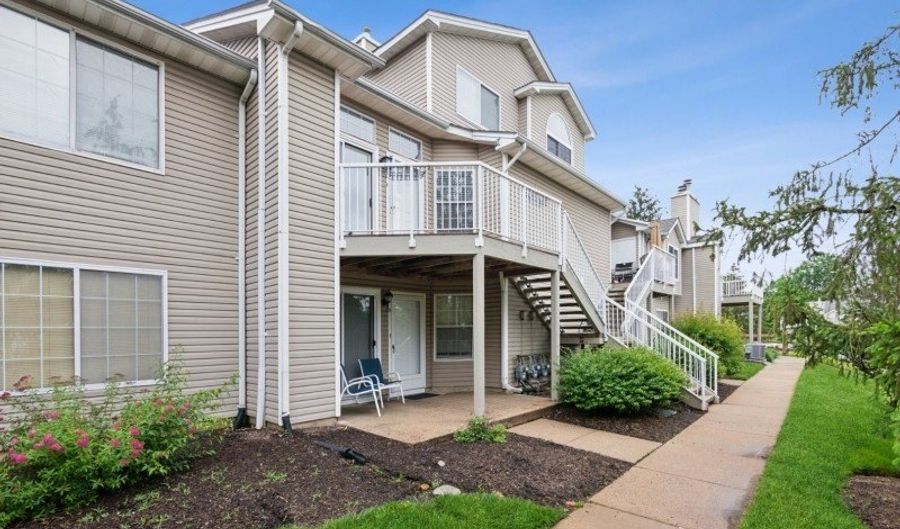 4 Ray Ct, Bedminster, NJ 07921 - 2 Beds, 2 Bath