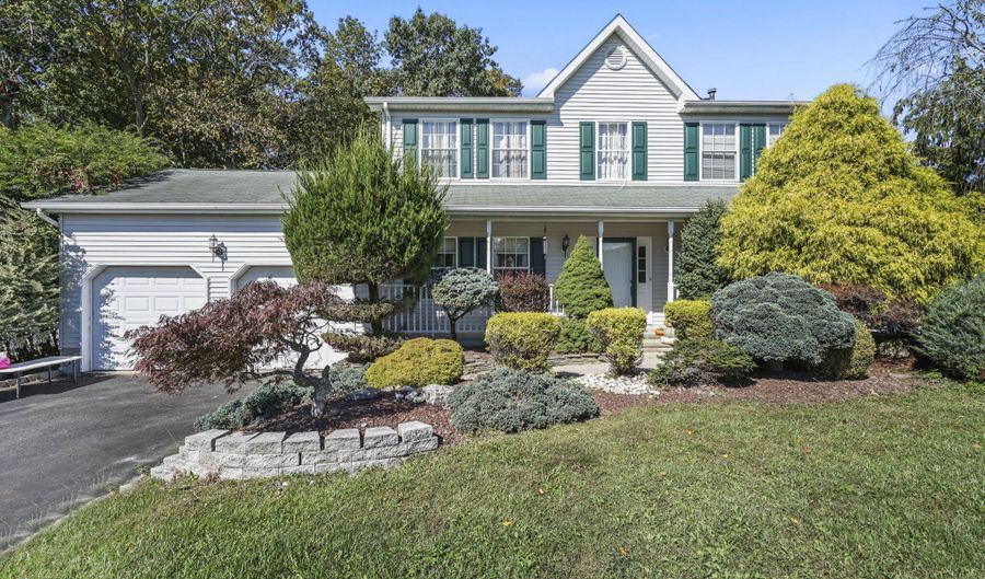 6 Huckleberry Ln, New Egypt, NJ 08533 - 4 Beds, null Bath