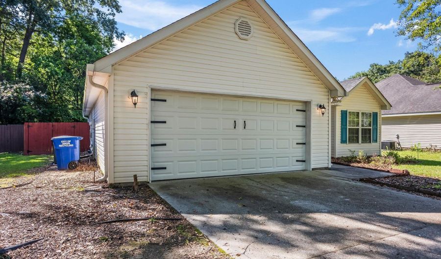 404 Pine Ave SE, Aiken, SC 29803 - 3 Beds, 2 Bath