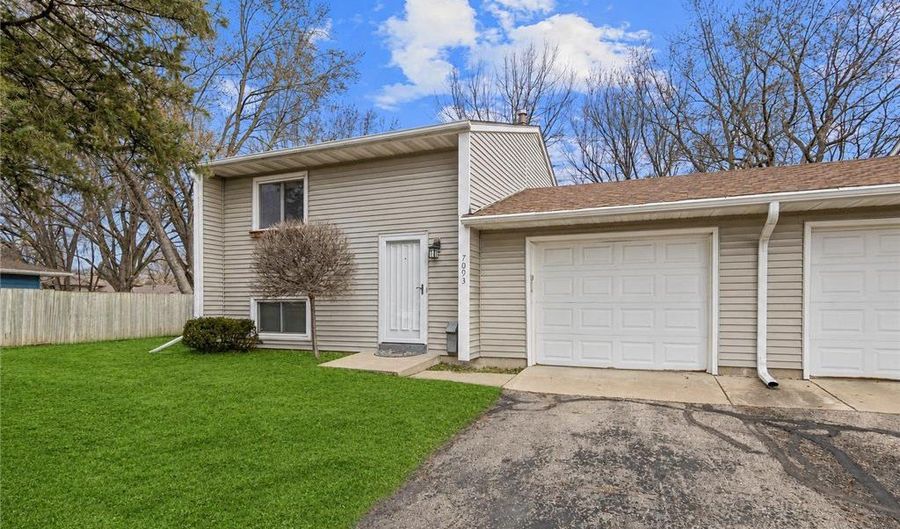 7093 146th St W, Apple Valley, MN 55124 - 2 Beds, 1 Bath