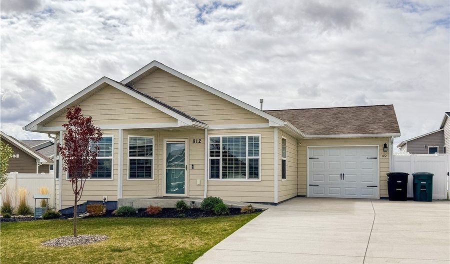812 Presidio Ln, Billings, MT 59105 - 3 Beds, 2 Bath