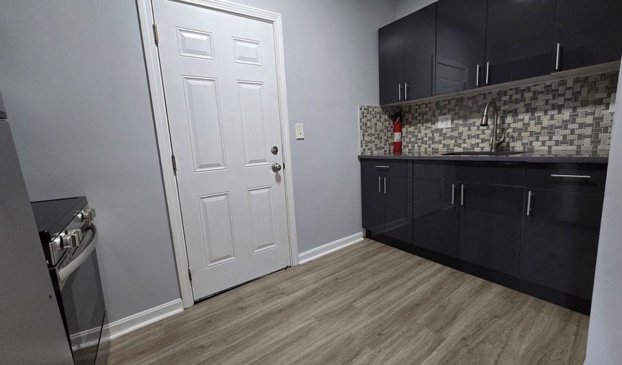 31 Whittier St 2B, Bridgeport, CT 06605 - 2 Beds, 1 Bath