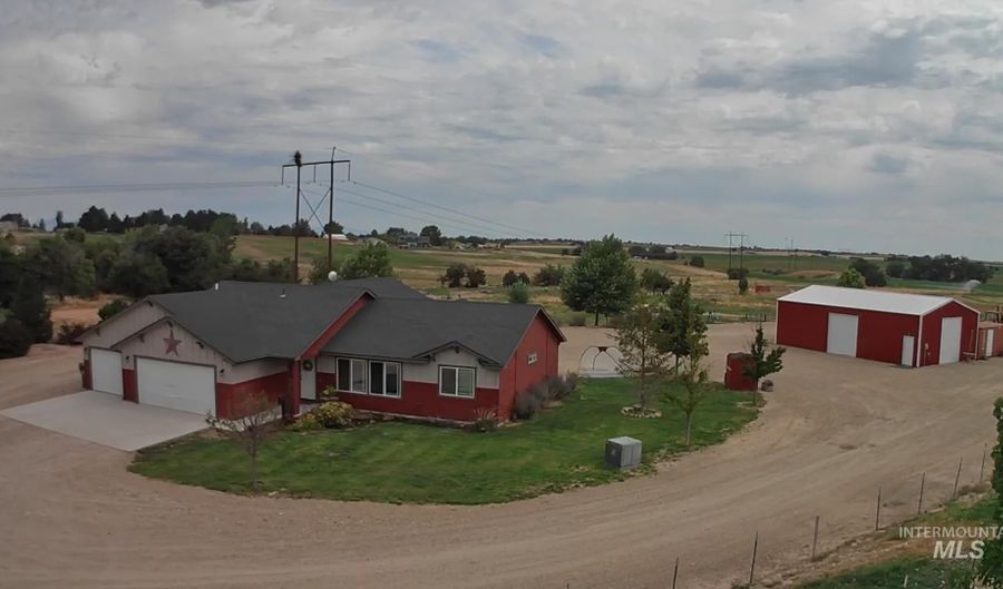 17571 Goodson Rd, Caldwell, ID 83607 - 3 Beds, 2 Bath