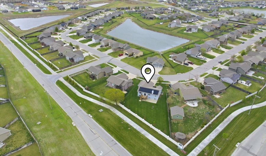 1719 E Aster St, Andover, KS 67219 - 5 Beds, 3 Bath