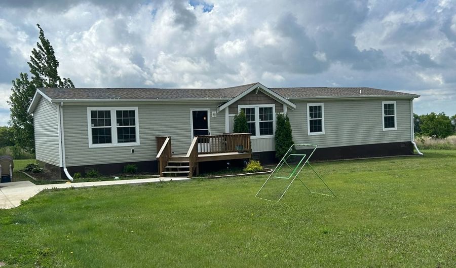 1224 101st St NE, Bottineau, ND 58318 - 4 Beds, 2 Bath