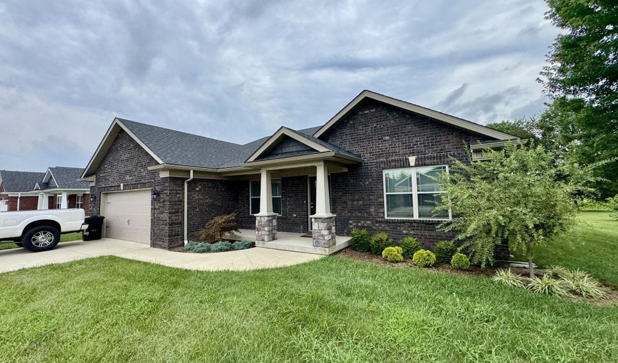 106 Hollow Springs Dr, Bardstown, KY 40004 - 3 Beds, 2 Bath