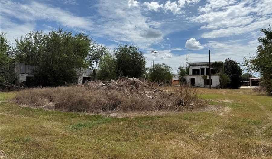 66 N Johnson St, Alice, TX 78332 - 0 Beds, 0 Bath