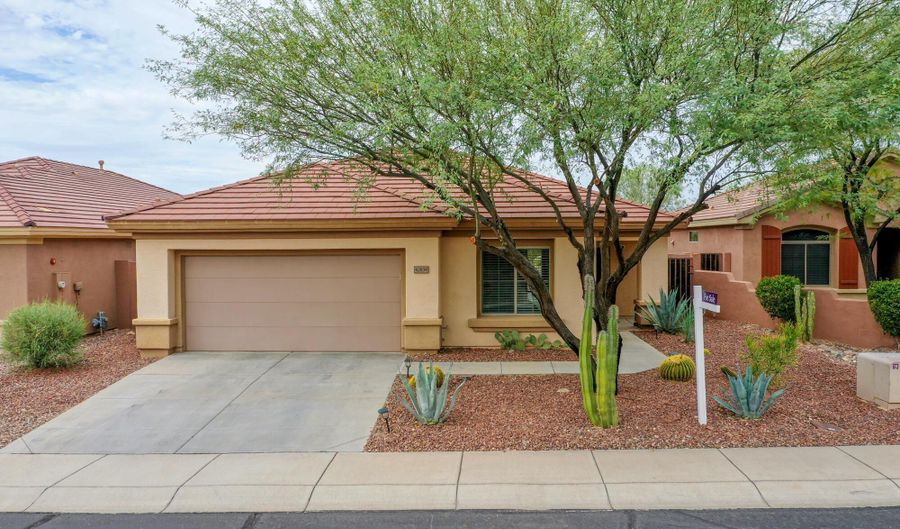 40834 N Noble Hawk Way, Anthem, AZ 85086 - 2 Beds, 2 Bath
