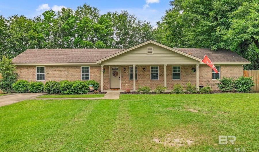 106 W Meadow Dr, Atmore, AL 36502 - 4 Beds, 2 Bath