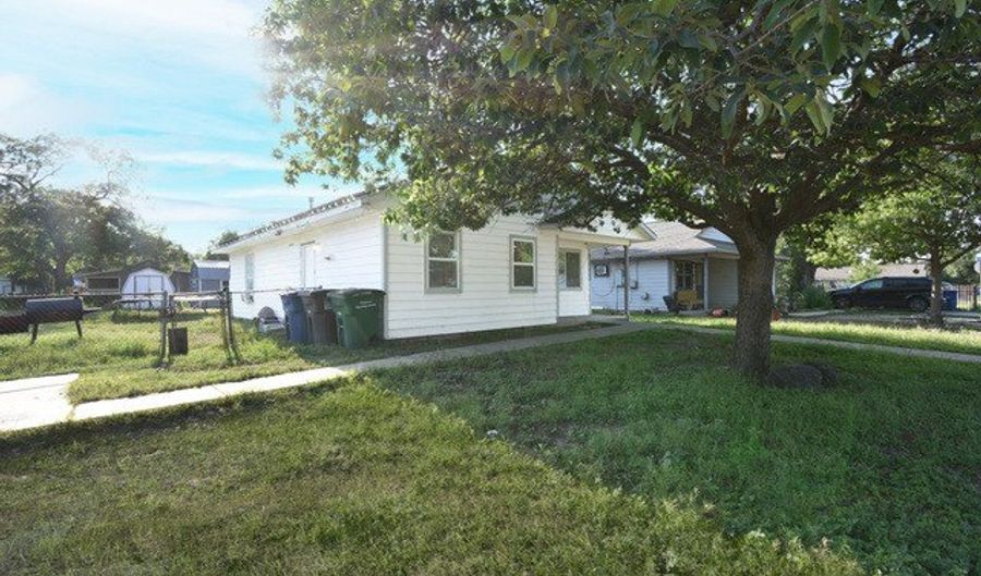 723 Clark Ave, San Antonio, TX 78210 - 3 Beds, 1 Bath