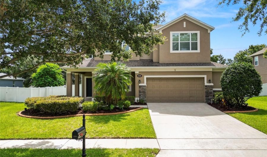 228 MAGNETA Loop, Auburndale, FL 33823 - 5 Beds, 4 Bath