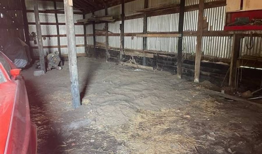 1043 Arenzville Rd, Arenzville, IL 62611 - 5 Beds, 2 Bath