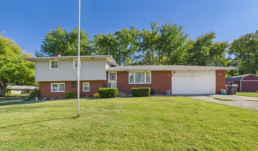 6180 N Akron Dr, Alexandria, IN 46001 - 3 Beds, 2 Bath