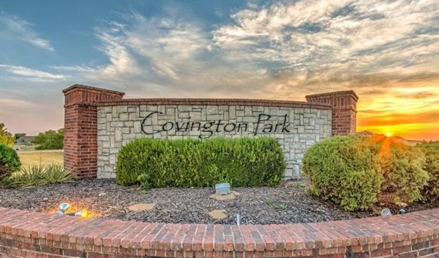5615 Cooper Ct, Bartlesville, OK 74006 - 4 Beds, 3 Bath