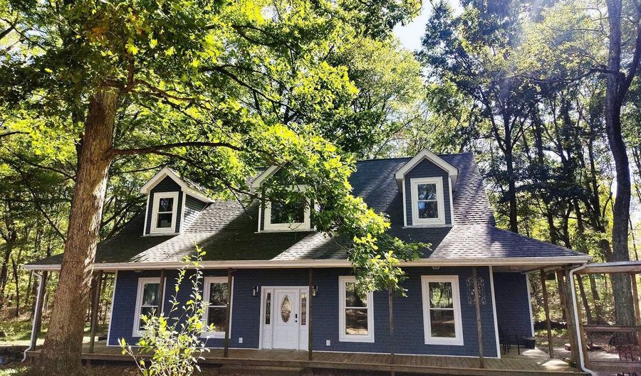 1620 Brooks Rd, Atwood, TN 38220 - 5 Beds, 4 Bath
