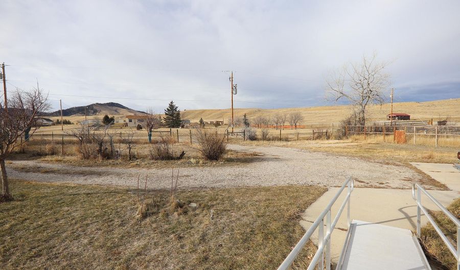 701 Hemlock St, Buffalo, WY 82834 - 3 Beds, 2 Bath