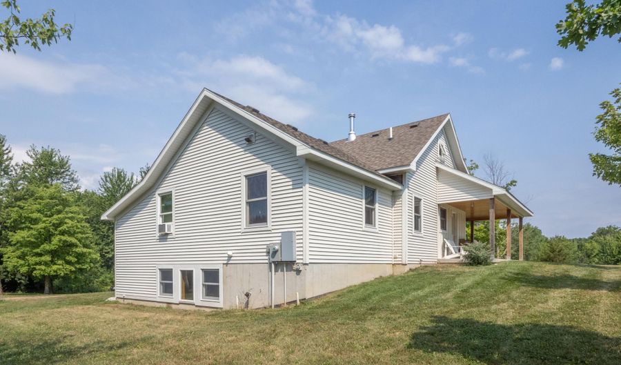 1762 118th Ave, Allegan, MI 49010 - 3 Beds, 2 Bath