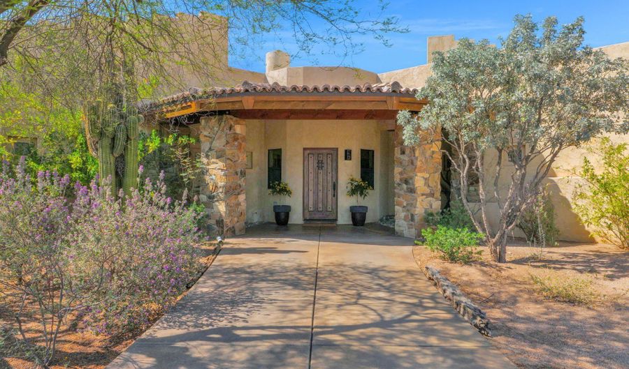 31055 N 56TH St, Cave Creek, AZ 85331 - 5 Beds, 5 Bath