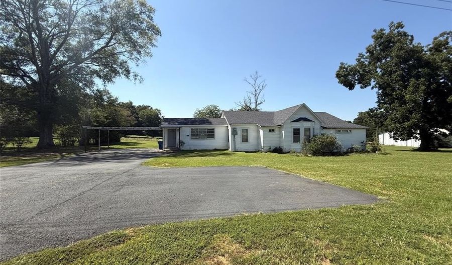 279 HIGHWAY 805, Athens, LA 71003 - 4 Beds, 2 Bath