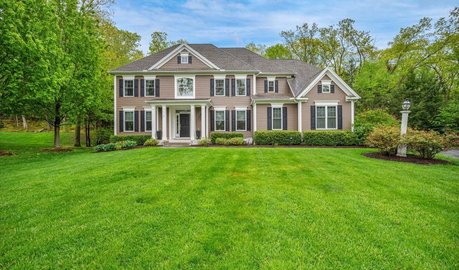 16 Sweetheart Mountain Rd, Canton, CT 06019 - 4 Beds, 4 Bath