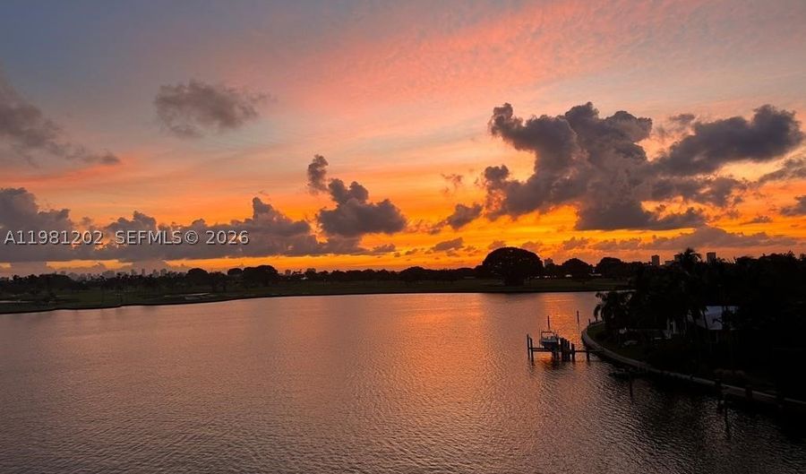 9350 W Bay Harbor Dr 5C, Bay Harbor Islands, FL 33154 - 3 Beds, 3 Bath