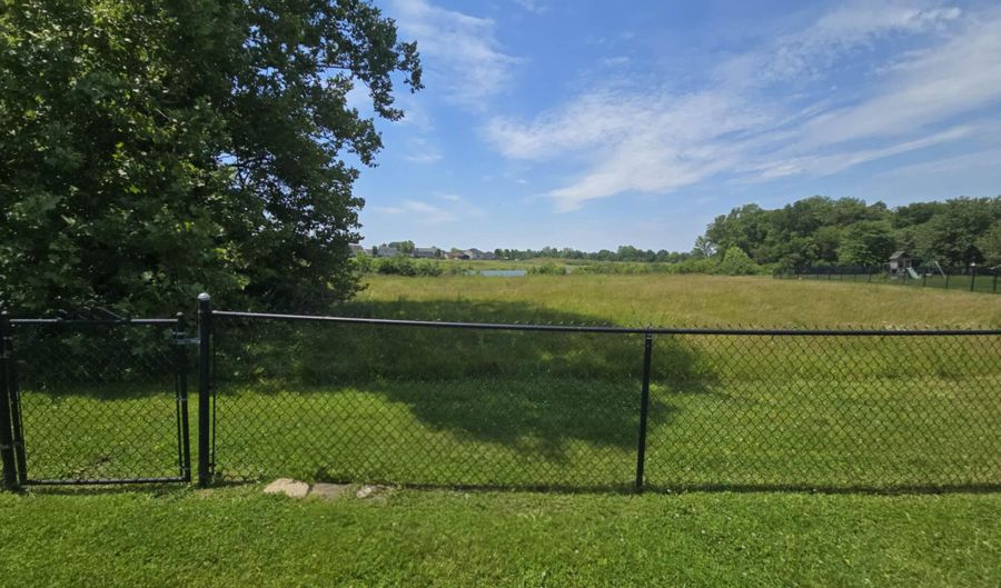 3019 Shadow Lake Dr, Indianapolis, IN 46217 - 4 Beds, 3 Bath