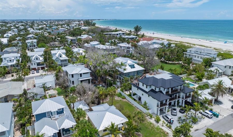 109 MAPLE Ave, Anna Maria, FL 34216 - 2 Beds, 1 Bath